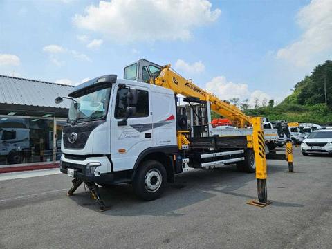 현대 파비스 5톤 카고크레인 2023년식 3,652km 수산 SCS887ACE 조종석캐빈 무선리모컨 중고화물차