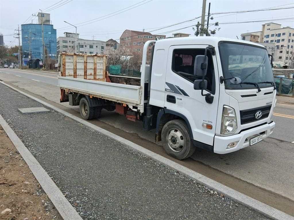 현대 마이티 4톤카고 2017년식 21만km 후미리프트 장착 중고화물차