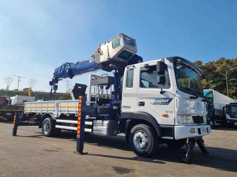 현대 뉴메가트럭 5톤 카고크레인 동양2217 2017년식 110,851km 중고화물차