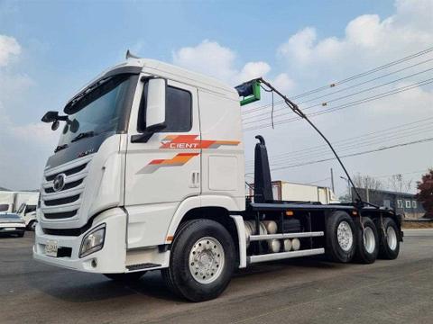 현대 엑시언트 24톤 암롤 8×4 2014년식 69만km 오토 440마력 무사고 중고화물차